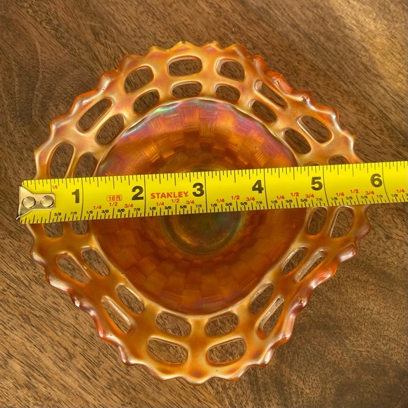 Set Of 2 Vintage Carnival Glass Basket Weave Marigold Dish with Lattice Edge - Picture 7 of 12